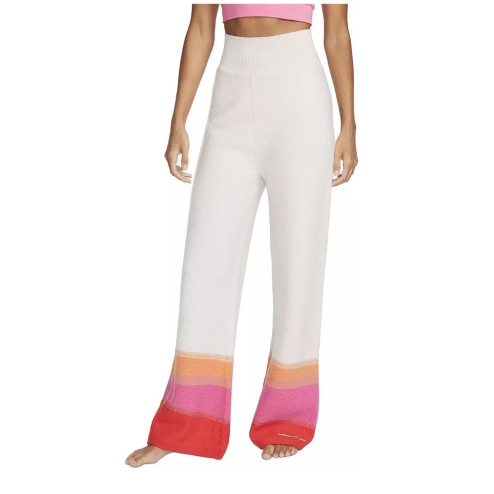 Nike Yoga Women’s Therma Fit ADV Pants NWT Small